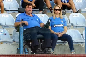 Δίπλα… ο Μιχαλάκης Στεργίδης 