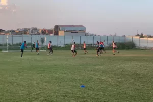 ΦΩΤΟΣ/Συνέχισαν για Νέα Σαλαμίνα
