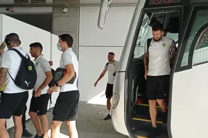 (Φώτος/Βίντεο) "ΑΡΕΝΑ" η ΑΕΚ 
