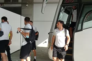 (Φώτος/Βίντεο) "ΑΡΕΝΑ" η ΑΕΚ 
