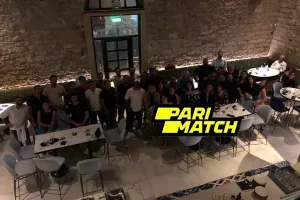 Δείπνο στους "ερυθρόλευκους" 