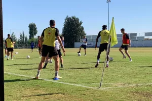 (Προπόνηση πριν Ομόνοια) ΜΕΣΑ και ο Μάκης!