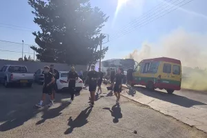 (Φώτος/βίντεο) Άφιξη και ΧΑΜΟΣ από τους ΑΕΛίστες! 