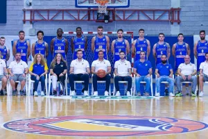 Φωτογραφίες του ρόστερ του ΑΠΟΕΛ