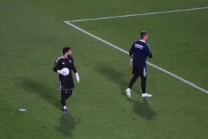 Η προθέρμανση των "μονομάχων" στο ΓΣΠ (φώτος)