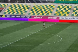 Ο Ματ... γύρο του γηπέδου!
