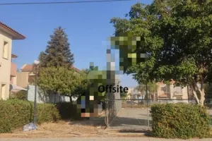 Αίσιο τέλος στη Λεμεσό - Κατέβηκε ο άνδρας από τον πάσσαλο