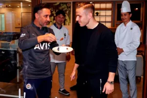 Η έκπληξη της Φενέρ στον Πέλκα για τα γενέθλιά του