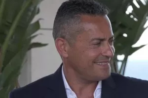 Τιτίβισμα... από Τζον Χριστοδούλου