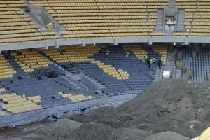 Σχιματίζεται και ο δικέφαλος στις κερκίδες της "Αγιάς Σοφιάς"