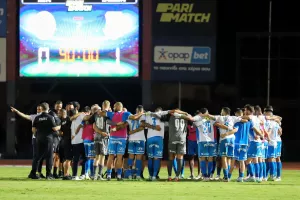Απόλλων/Με νίκη ξεφεύγει στο +7!
