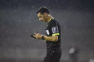 Έχει ΒΙΟΓΡΑΦΙΚΟ ο ΡΕΦ