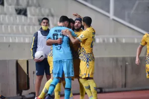 ΑΠΟΕΛ: "ΕΝΑ" για το "διπλό" 