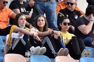 ΦΩΤΟΡΕΠΟΡΤΑΖ/Οι ΑΠΟΕΛίστες στο Μακάρειο
