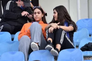 ΦΩΤΟΡΕΠΟΡΤΑΖ/Οι ΑΠΟΕΛίστες στο Μακάρειο