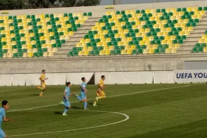 (Φωτορεπορτάζ) ΑΠΟΕΛ Κ19 - Καϊράτ