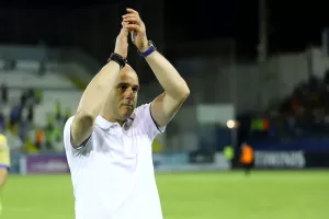 Το ΑΠΟΕΛ προηγήθηκε, η Ανόρθωση το γύρισε με Αρτυματά (φώτος)