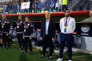 ΝΙΚΗ 2-1