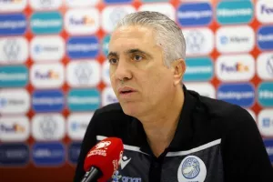 "Δεν μπορούμε άμεσα να παίξουμε καλύτερα και να είμαστε αποτελεσματικοί"