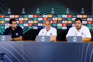 "Ήρθε η ώρα να κερδίσουμε/ Αν αγωνιστούμε όπως στο τελευταίο παιχνίδι..."