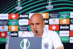 "Ήρθε η ώρα να κερδίσουμε/ Αν αγωνιστούμε όπως στο τελευταίο παιχνίδι..."