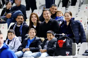 ΦΩΤΟΡΕΠΟΡΤΑΖ από τoν κόσμο στο ΓΣΠ...