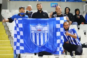 ΦΩΤΟΡΕΠΟΡΤΑΖ από τoν κόσμο στο ΓΣΠ...
