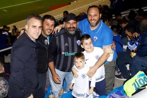 ΦΩΤΟΡΕΠΟΡΤΑΖ από τoν κόσμο στο ΓΣΠ...