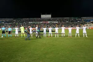 Άντεξε... ένα ημίχρονο/ Ήττα με τεσσάρα από Καραμπάχ (Φώτος)
