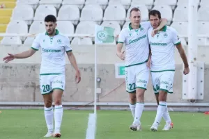 "Ξεκόλλησε" με "Τσέπο" και... ξέσπασε! (φώτος)