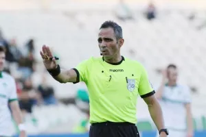 "Ξεκόλλησε" με "Τσέπο" και... ξέσπασε! (φώτος)