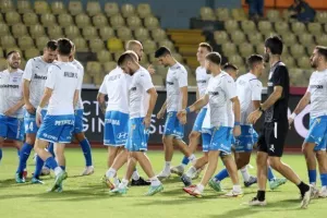 Η ασταμάτητη ΑΕΚ έβαλε τεσσάρα στον Απόλλωνα! (φώτος)