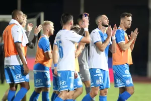 Αποκλεισμός, ήττα... και τώρα νίκη!
