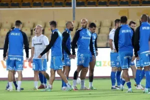 Επέστρεψε στις νίκες, "έπιασε" κορυφή και... περιμένει! (Φώτος)
