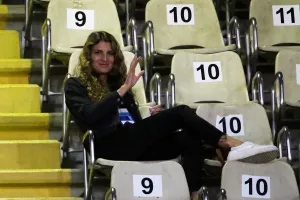 Επέστρεψε στις νίκες, "έπιασε" κορυφή και... περιμένει! (Φώτος)