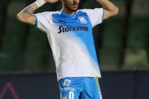 Επέστρεψε στις νίκες, "έπιασε" κορυφή και... περιμένει! (Φώτος)