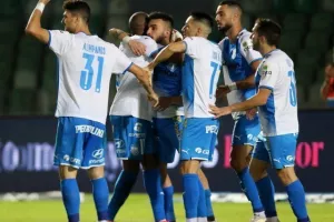 Επέστρεψε στις νίκες, "έπιασε" κορυφή και... περιμένει! (Φώτος)