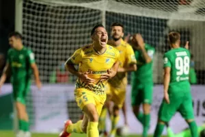 "Ήρωας" ξανά ο Σόουζα, άλμα το ΑΠΟΕΛ! (φώτος)