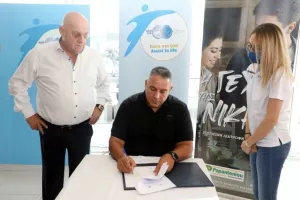 Μνημόνιο Συνεργασίας ΚΟΠ με ΑΑΕΚ (φώτος)