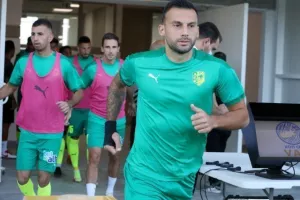 Επιβλητικά… πρώτη! (φώτος)