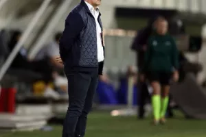 Βαριά ήττα για την Εθνική μας στη Λάρνακα (φώτος)