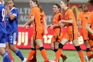 Βαριά ήττα για την Εθνική μας στη Λάρνακα (φώτος)