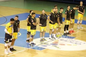 Bάφτηκε "πράσινο" το... αιώνιο! (φώτος)