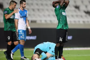 Σεντερ-φορίσια "απόδραση" από το ΓΣΠ με μπαλάρα ο Απόλλωνας! (φώτος)