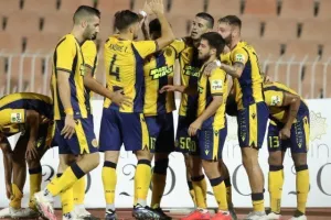 Διπλό μέσω ανατροπής και… πάγκου! (Φώτος)