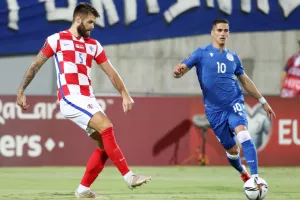 Βαριά ήττα για την Εθνική μας στην "Αρένα" (φώτος)