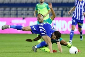 Θριαμβεύτρια με "Τρίσκο" - Ματ και… κορυφή! (Φώτος)