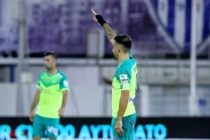 Θριαμβεύτρια με "Τρίσκο" - Ματ και… κορυφή! (Φώτος)