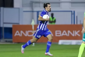 Θριαμβεύτρια με "Τρίσκο" - Ματ και… κορυφή! (Φώτος)