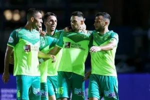 Η ασταμάτητη ΑΕΚ έβαλε τεσσάρα στον Απόλλωνα! (φώτος)